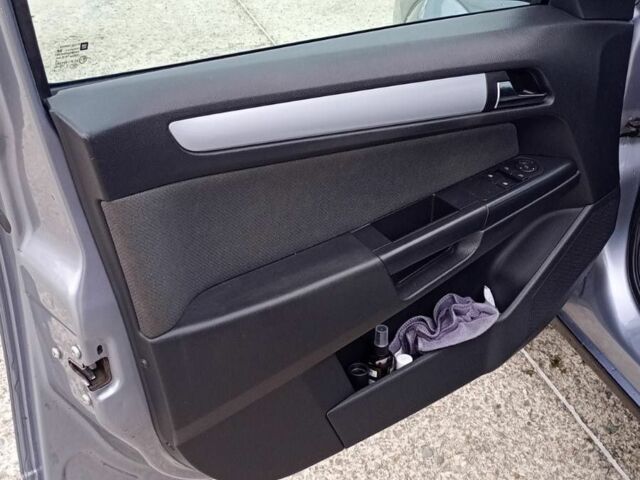 Серый Опель Астра, объемом двигателя 1.6 л и пробегом 287 тыс. км за 3900 $, фото 14 на Automoto.ua