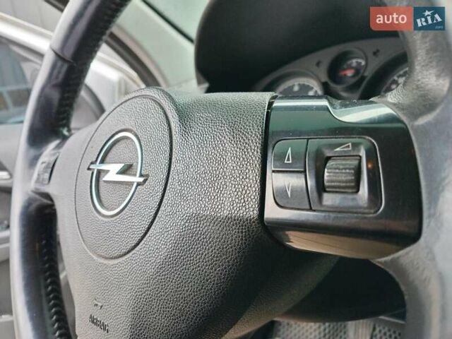 Сірий Опель Астра, об'ємом двигуна 1.3 л та пробігом 250 тис. км за 5190 $, фото 14 на Automoto.ua