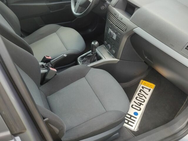 Сірий Опель Астра, об'ємом двигуна 1.6 л та пробігом 186 тис. км за 4999 $, фото 5 на Automoto.ua