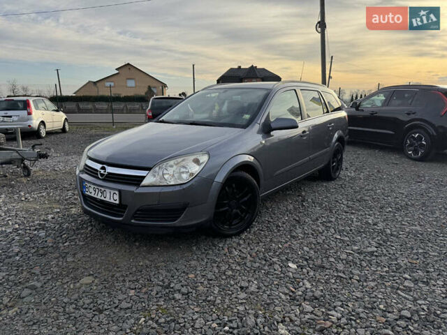 Сірий Опель Астра, об'ємом двигуна 1.69 л та пробігом 266 тис. км за 4500 $, фото 1 на Automoto.ua