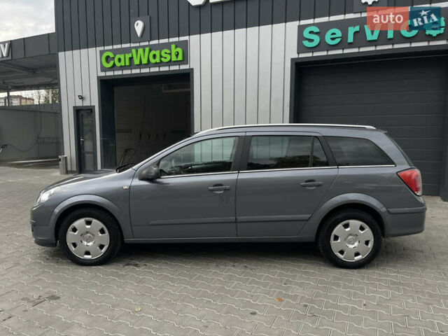 Серый Опель Астра, объемом двигателя 1.6 л и пробегом 158 тыс. км за 4950 $, фото 4 на Automoto.ua