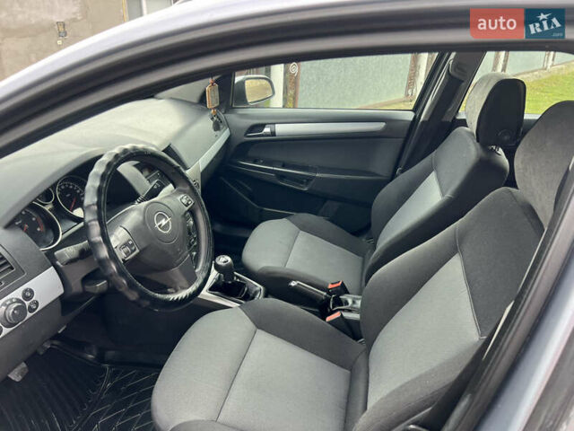 Опель Астра 2006 в Тернополе на Automoto.ua Серый Опель Астра, объемом двигателя 1.2 л и пробегом 300 тыс. км за 3999 $, фото 41 на Automoto.ua