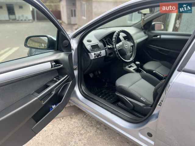 Опель Астра 2006 в Тернополе на Automoto.ua Серый Опель Астра, объемом двигателя 1.2 л и пробегом 300 тыс. км за 3999 $, фото 36 на Automoto.ua