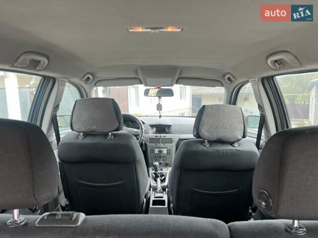 Опель Астра 2006 в Тернополе на Automoto.ua Серый Опель Астра, объемом двигателя 1.2 л и пробегом 300 тыс. км за 3999 $, фото 59 на Automoto.ua