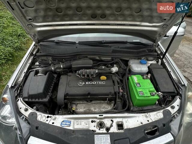 Опель Астра 2006 в Нетешине на Automoto.ua Серый Опель Астра, объемом двигателя 1.6 л и пробегом 265 тыс. км за 4800 $, фото 15 на Automoto.ua