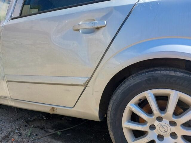 Сірий Опель Астра, об'ємом двигуна 1.6 л та пробігом 218 тис. км за 3000 $, фото 2 на Automoto.ua