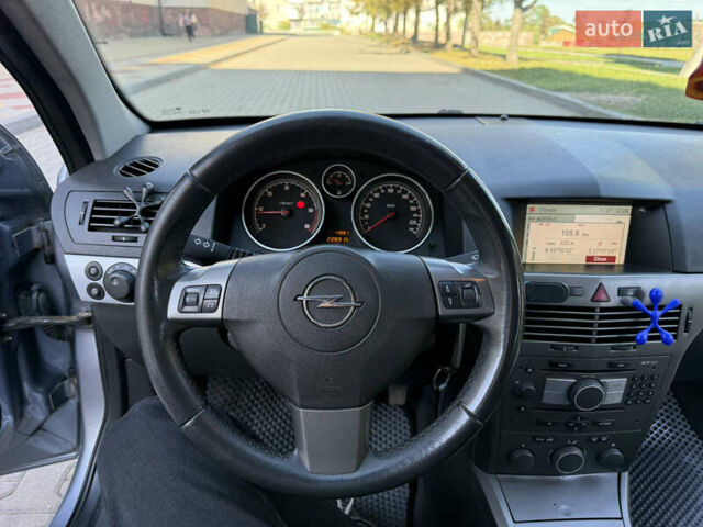 Сірий Опель Астра, об'ємом двигуна 1.91 л та пробігом 228 тис. км за 3999 $, фото 29 на Automoto.ua
