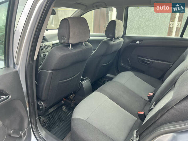 Опель Астра 2006 в Тернополе на Automoto.ua Серый Опель Астра, объемом двигателя 1.2 л и пробегом 300 тыс. км за 3999 $, фото 44 на Automoto.ua