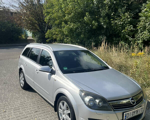 Сірий Опель Астра, об'ємом двигуна 1.91 л та пробігом 262 тис. км за 4999 $, фото 1 на Automoto.ua