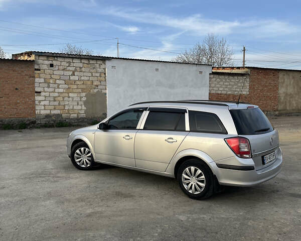 Сірий Опель Астра, об'ємом двигуна 1.7 л та пробігом 280 тис. км за 4850 $, фото 9 на Automoto.ua