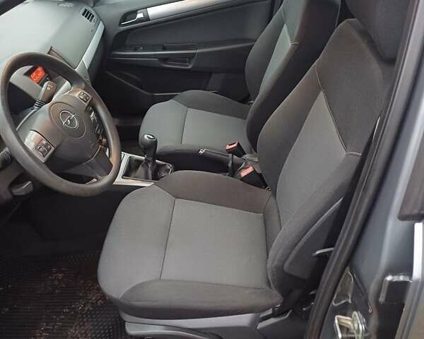 Сірий Опель Астра, об'ємом двигуна 1.6 л та пробігом 152 тис. км за 5500 $, фото 20 на Automoto.ua