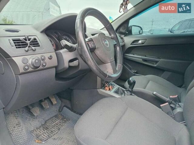 Сірий Опель Астра, об'ємом двигуна 1.3 л та пробігом 250 тис. км за 5190 $, фото 10 на Automoto.ua