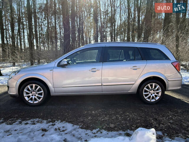 Серый Опель Астра, объемом двигателя 1.6 л и пробегом 210 тыс. км за 5100 $, фото 4 на Automoto.ua