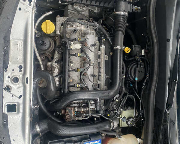 Серый Опель Астра, объемом двигателя 1.3 л и пробегом 385 тыс. км за 4500 $, фото 22 на Automoto.ua