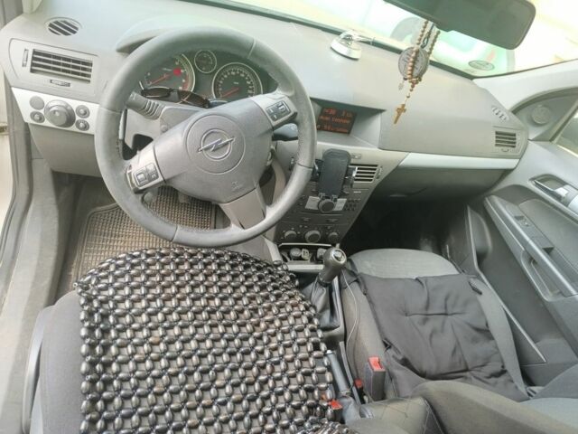 Сірий Опель Астра, об'ємом двигуна 1.6 л та пробігом 340 тис. км за 4000 $, фото 7 на Automoto.ua