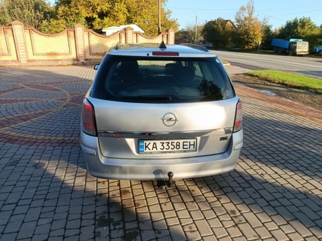 Серый Опель Астра, объемом двигателя 1.8 л и пробегом 260 тыс. км за 4250 $, фото 4 на Automoto.ua
