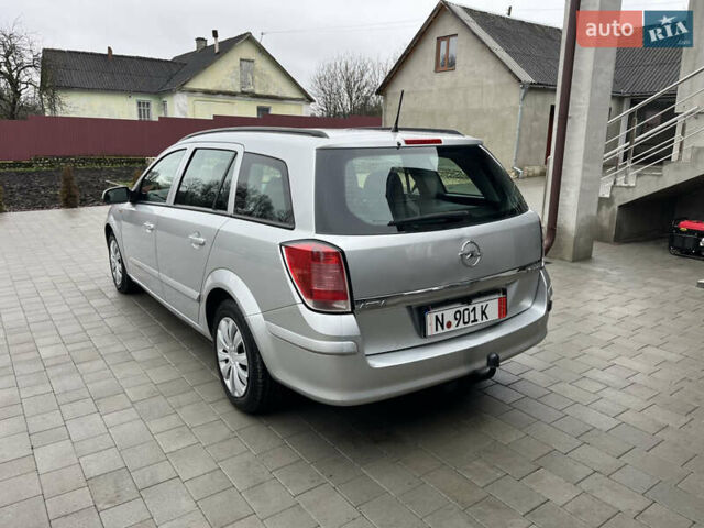 Серый Опель Астра, объемом двигателя 1.6 л и пробегом 198 тыс. км за 4450 $, фото 8 на Automoto.ua