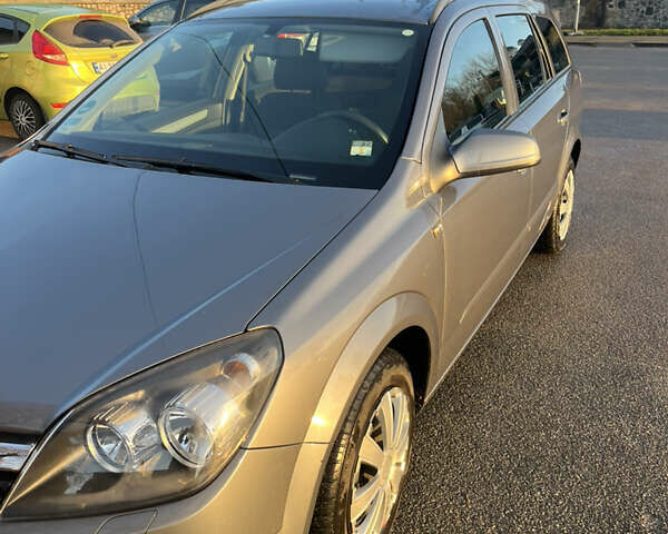 Сірий Опель Астра, об'ємом двигуна 1.6 л та пробігом 210 тис. км за 5100 $, фото 8 на Automoto.ua