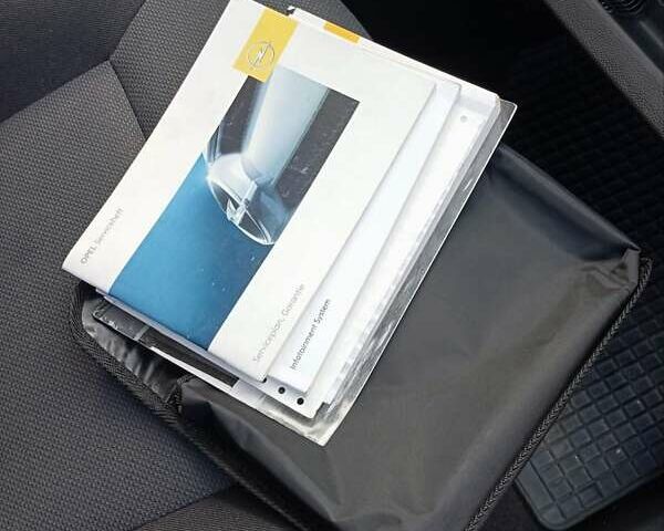 Серый Опель Астра, объемом двигателя 1.6 л и пробегом 198 тыс. км за 5200 $, фото 24 на Automoto.ua