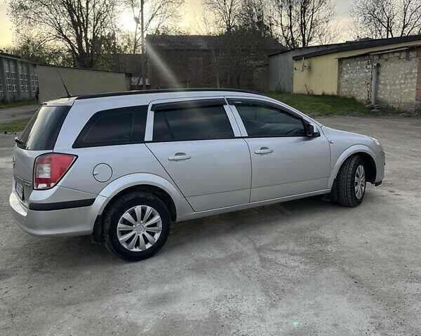 Сірий Опель Астра, об'ємом двигуна 1.7 л та пробігом 280 тис. км за 4850 $, фото 2 на Automoto.ua