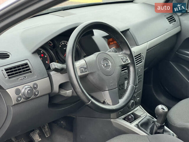 Опель Астра 2006 у Рожище на Automoto.ua Сірий Опель Астра, об'ємом двигуна 1.3 л та пробігом 243 тис. км за 4900 $, фото 15 на Automoto.ua