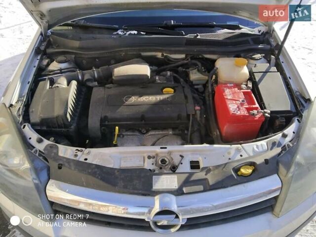 Серый Опель Астра, объемом двигателя 1.6 л и пробегом 260 тыс. км за 4500 $, фото 3 на Automoto.ua