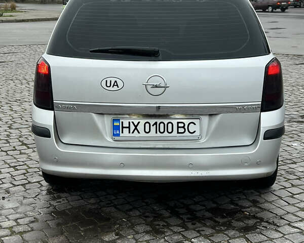 Серый Опель Астра, объемом двигателя 1.91 л и пробегом 349 тыс. км за 4600 $, фото 3 на Automoto.ua