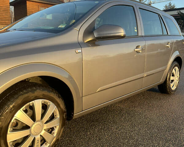 Сірий Опель Астра, об'ємом двигуна 1.6 л та пробігом 210 тис. км за 5100 $, фото 9 на Automoto.ua