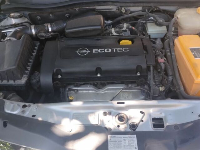 Серый Опель Астра, объемом двигателя 1.6 л и пробегом 120 тыс. км за 4300 $, фото 17 на Automoto.ua