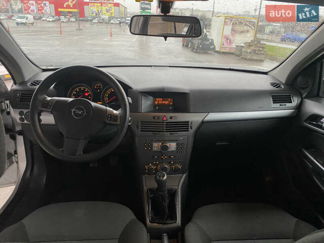 Сірий Опель Астра, об'ємом двигуна 1.6 л та пробігом 180 тис. км за 4450 $, фото 22 на Automoto.ua