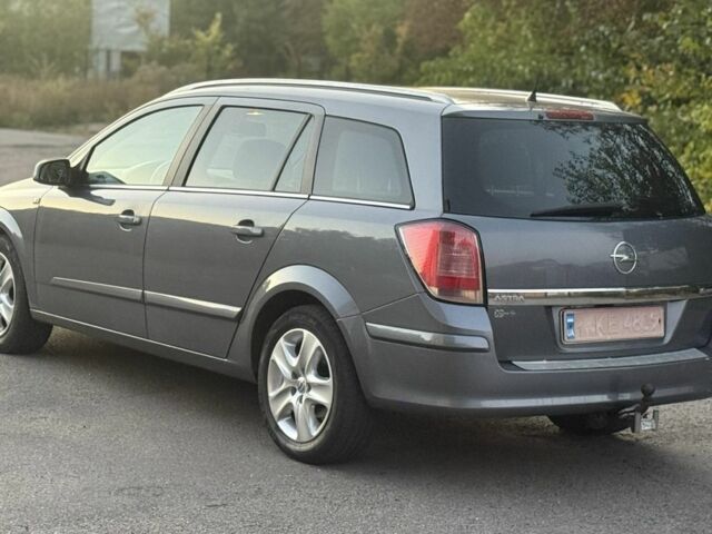 Серый Опель Астра, объемом двигателя 1.6 л и пробегом 309 тыс. км за 5300 $, фото 3 на Automoto.ua