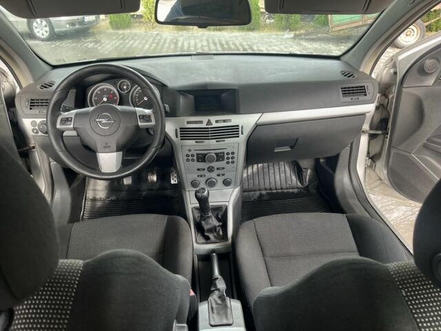 Серый Опель Астра, объемом двигателя 1.9 л и пробегом 1 тыс. км за 2500 $, фото 8 на Automoto.ua