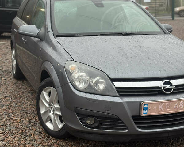 Серый Опель Астра, объемом двигателя 1.6 л и пробегом 271 тыс. км за 3999 $, фото 17 на Automoto.ua