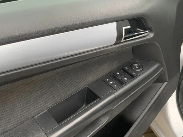 Сірий Опель Астра, об'ємом двигуна 1.6 л та пробігом 195 тис. км за 4790 $, фото 23 на Automoto.ua