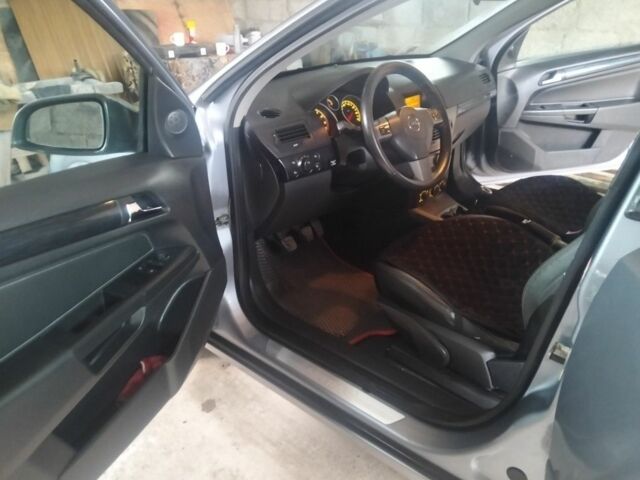 Сірий Опель Астра, об'ємом двигуна 1.6 л та пробігом 244 тис. км за 4300 $, фото 7 на Automoto.ua