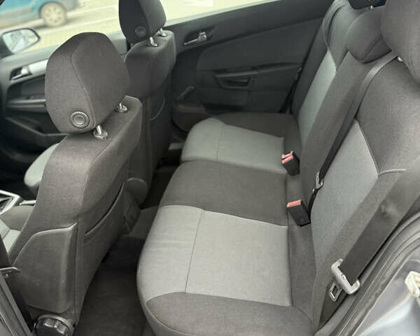 Сірий Опель Астра, об'ємом двигуна 1.6 л та пробігом 160 тис. км за 4450 $, фото 14 на Automoto.ua