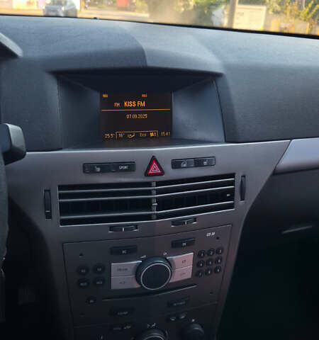 Сірий Опель Астра, об'ємом двигуна 1.8 л та пробігом 181 тис. км за 6500 $, фото 20 на Automoto.ua