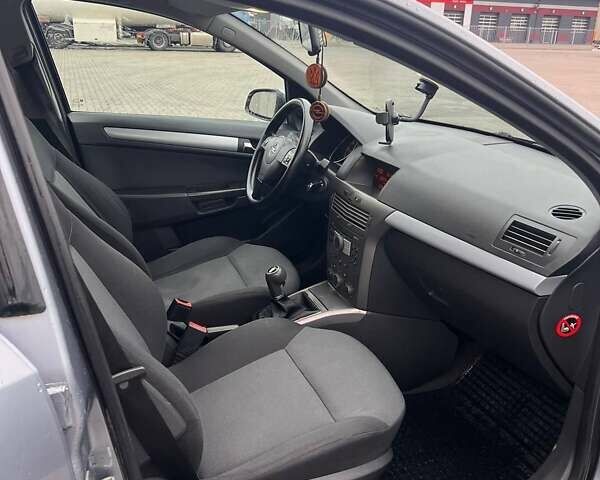 Сірий Опель Астра, об'ємом двигуна 1.9 л та пробігом 308 тис. км за 4800 $, фото 15 на Automoto.ua