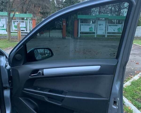 Сірий Опель Астра, об'ємом двигуна 1.9 л та пробігом 256 тис. км за 4800 $, фото 12 на Automoto.ua