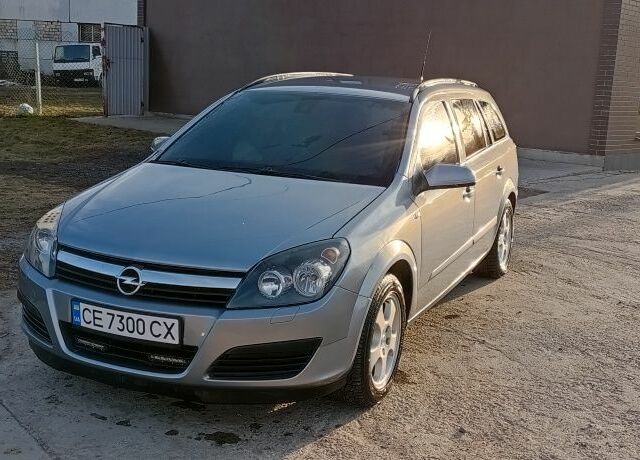 Серый Опель Астра, объемом двигателя 1.3 л и пробегом 500 тыс. км за 5250 $, фото 2 на Automoto.ua