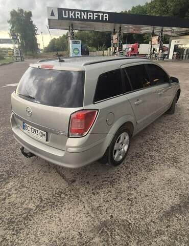 Серый Опель Астра, объемом двигателя 1.91 л и пробегом 284 тыс. км за 4700 $, фото 1 на Automoto.ua