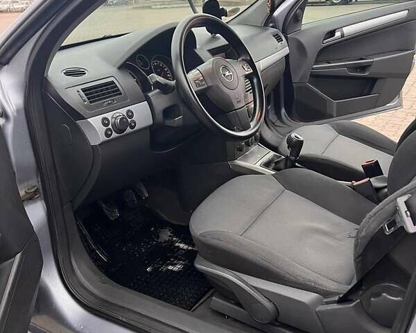 Сірий Опель Астра, об'ємом двигуна 1.9 л та пробігом 308 тис. км за 4800 $, фото 16 на Automoto.ua