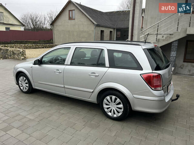 Серый Опель Астра, объемом двигателя 1.6 л и пробегом 198 тыс. км за 4450 $, фото 10 на Automoto.ua