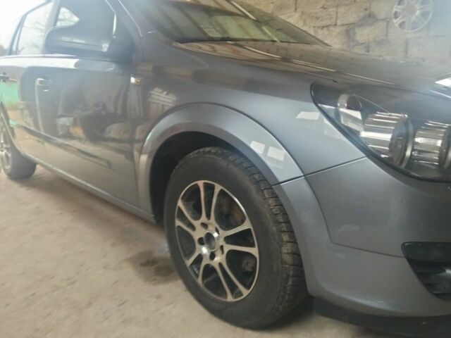 Сірий Опель Астра, об'ємом двигуна 1.6 л та пробігом 244 тис. км за 4300 $, фото 6 на Automoto.ua