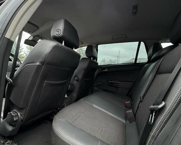 Серый Опель Астра, объемом двигателя 1.6 л и пробегом 310 тыс. км за 5000 $, фото 20 на Automoto.ua