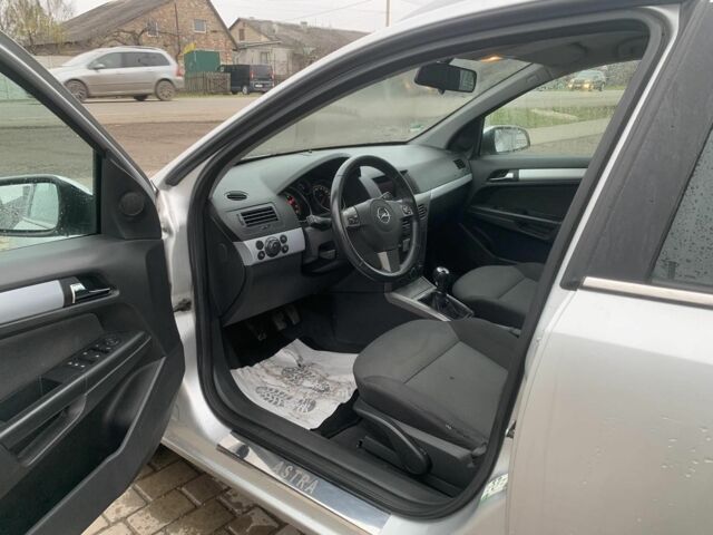 Сірий Опель Астра, об'ємом двигуна 1.6 л та пробігом 195 тис. км за 4790 $, фото 5 на Automoto.ua