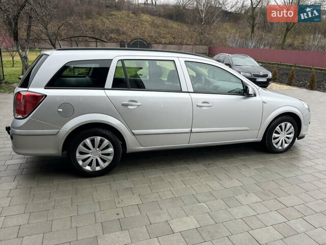 Серый Опель Астра, объемом двигателя 1.6 л и пробегом 198 тыс. км за 4450 $, фото 5 на Automoto.ua