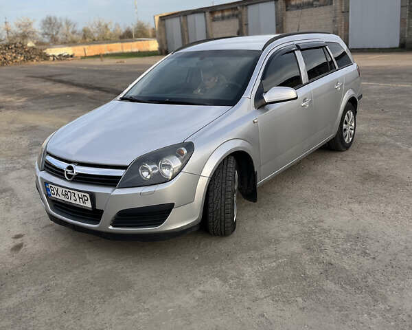 Сірий Опель Астра, об'ємом двигуна 1.7 л та пробігом 280 тис. км за 4850 $, фото 1 на Automoto.ua