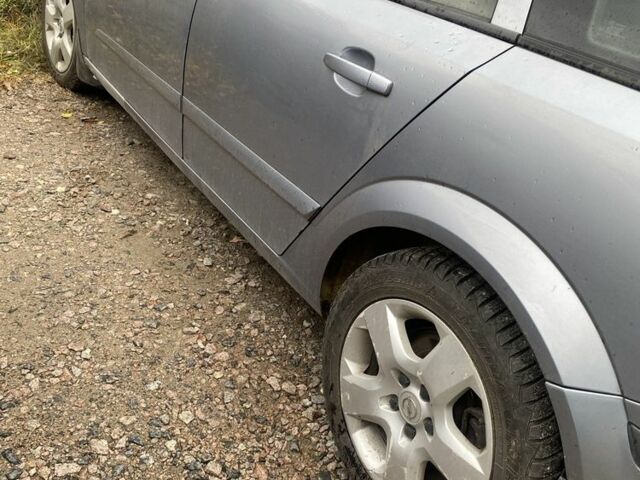 Серый Опель Астра, объемом двигателя 1.2 л и пробегом 350 тыс. км за 3500 $, фото 2 на Automoto.ua