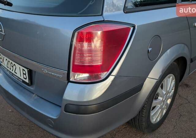 Опель Астра 2006 в Житомире на Automoto.ua Серый Опель Астра, объемом двигателя 1.6 л и пробегом 279 тыс. км за 4900 $, фото 27 на Automoto.ua